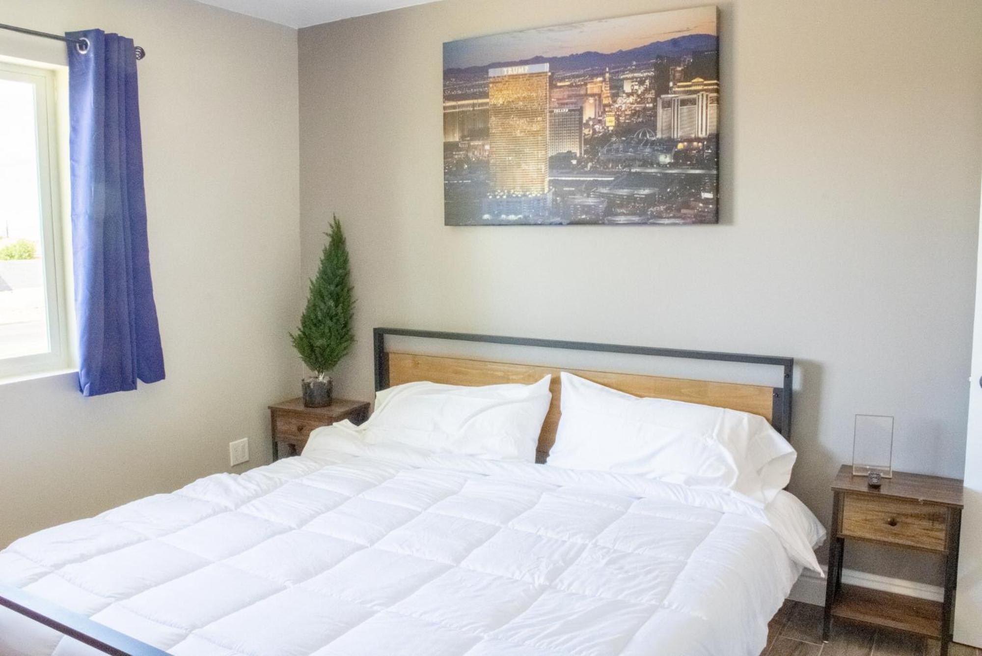 Lux Private Home - Pool, Billiards, 8 Smart Tvs, Board Games, Cotton Bedding - The Stone Sanctuary At Mccullough Hills Trailhead Las Vegas Exterior photo