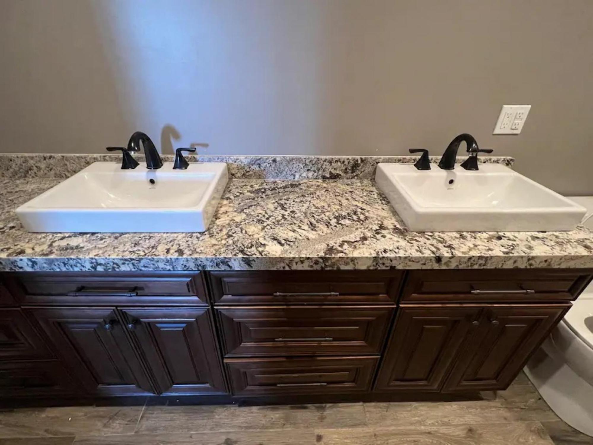 Lux Private Home - Pool, Billiards, 8 Smart Tvs, Board Games, Cotton Bedding - The Stone Sanctuary At Mccullough Hills Trailhead Las Vegas Exterior photo
